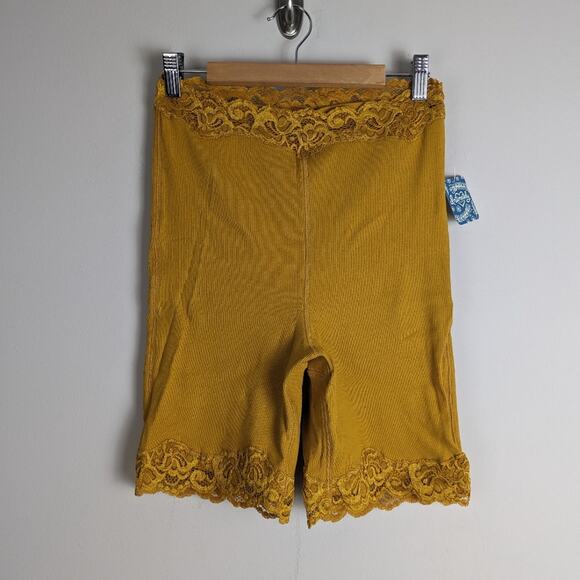 Free People Harlow Bike Shorts In Hawaii Honey Gold Size Medium New - Picture 2 of 10